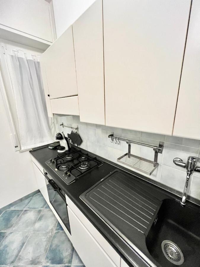 A 5 Minuti Dal Mare - Dolphin Beach House Spotorno Kültér fotó