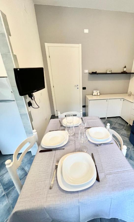 A 5 Minuti Dal Mare - Dolphin Beach House Spotorno Kültér fotó
